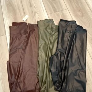 Aerie Women's Leggings in Brown, Olive, and Black